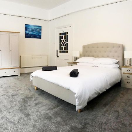 Summer Breeze. 3-Bed Apartment Close To The Beach Bournemouth Kültér fotó