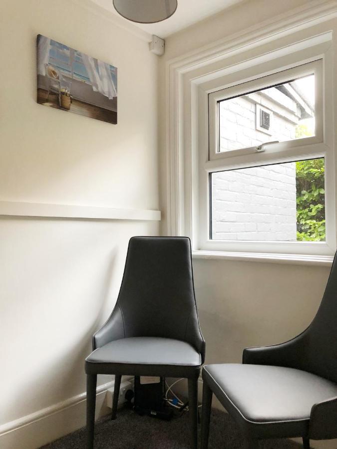 Summer Breeze. 3-Bed Apartment Close To The Beach Bournemouth Kültér fotó