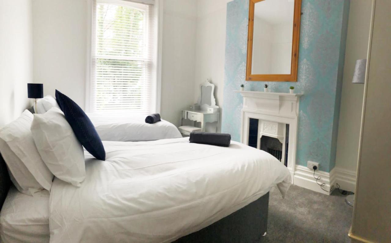 Summer Breeze. 3-Bed Apartment Close To The Beach Bournemouth Kültér fotó