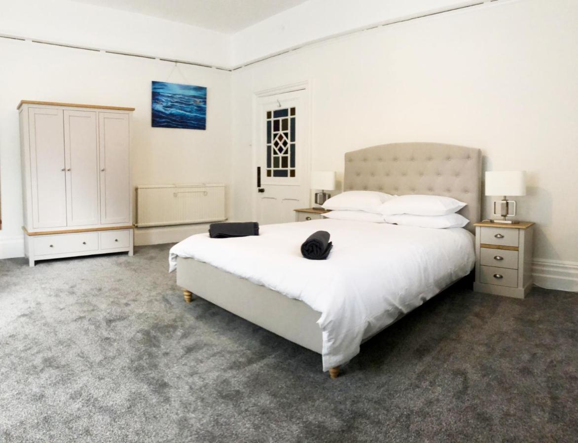 Summer Breeze. 3-Bed Apartment Close To The Beach Bournemouth Kültér fotó